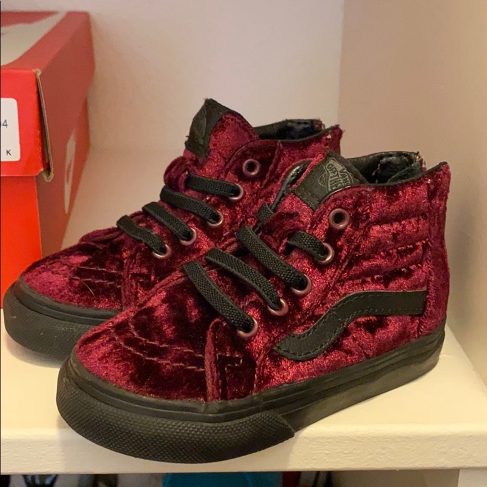 Suede vans  sneaker for toddler girls
